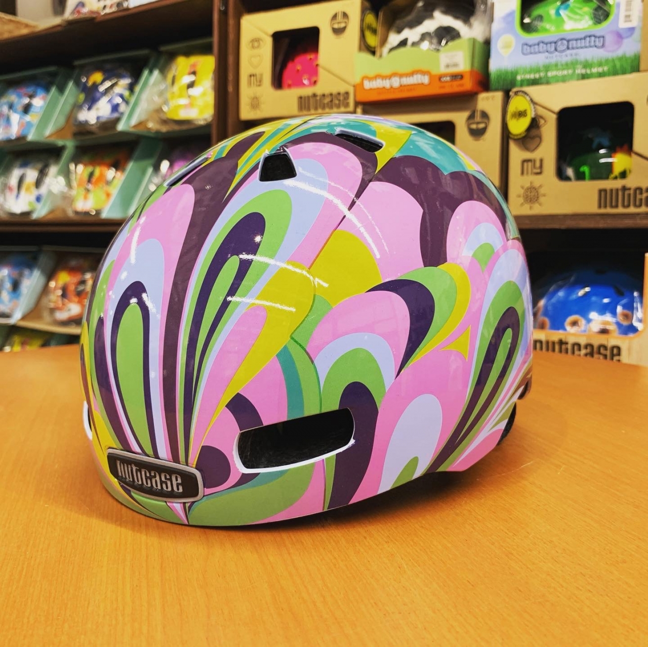 NUTCASEヘルメットが進化して新登場！！ | コンズサイクルのスタッフブログ | コンズサイクル｜KON'S CYCLE|京都の自転車ショップ