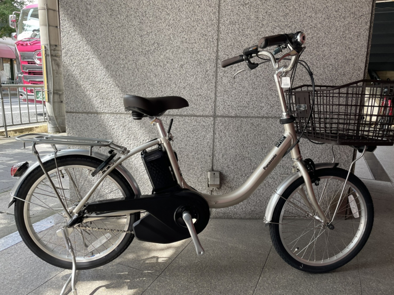 軽くて取り回しも なアシスト自転車です コンズサイクルのスタッフブログ コンズサイクル Kon S Cycle 京都の自転車ショップ 軽くて取り回しも なアシスト自転車です コンズサイクルのスタッフブログ コンズサイクル Kon S Cycle 京都の自転車ショップ