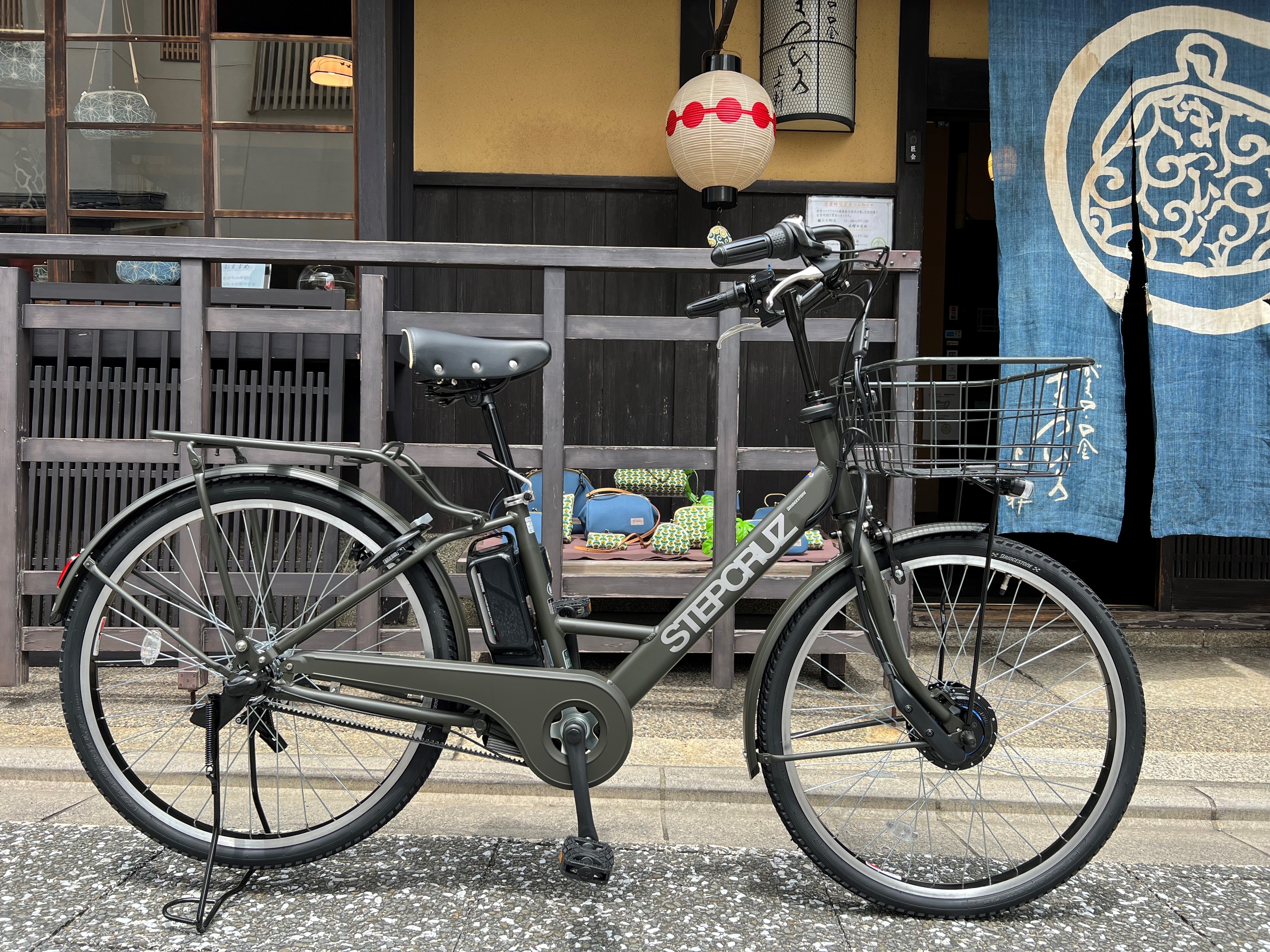 NEW新作 アシスト自転車 ステップクルーズe 色マットカーキ O0mz7